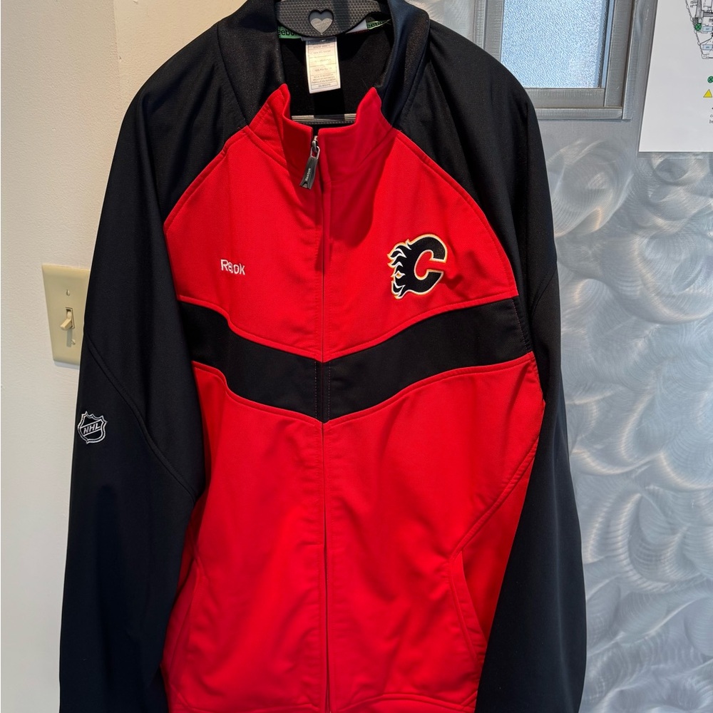 Reebok Red and Black Calgary Flames Jacket size XXL NHL Hockey